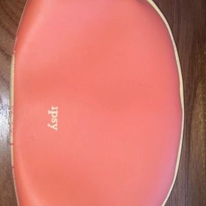 Ipsy makeup bag